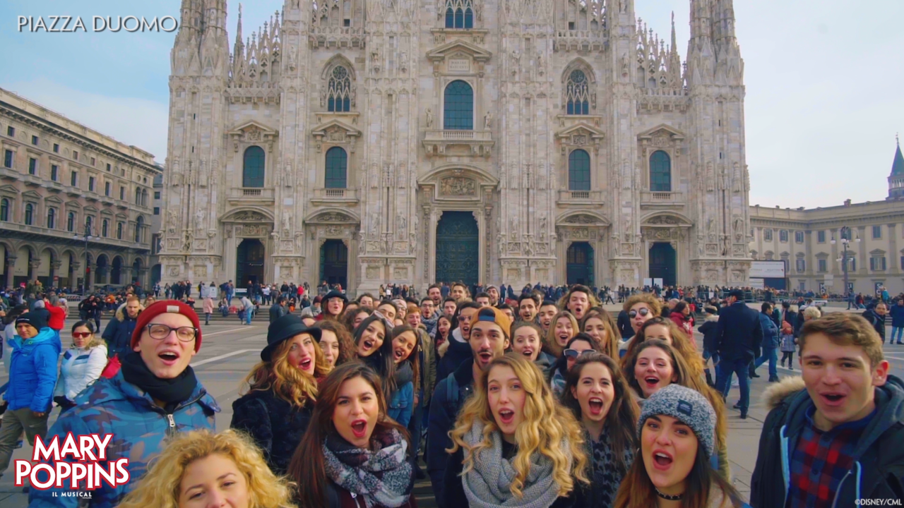 MILANO CANTA SUPERCALIFRAGILISTICHESPIRALIDOSO